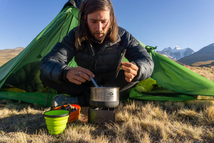 Acampamento em uma viagem de bicicleta