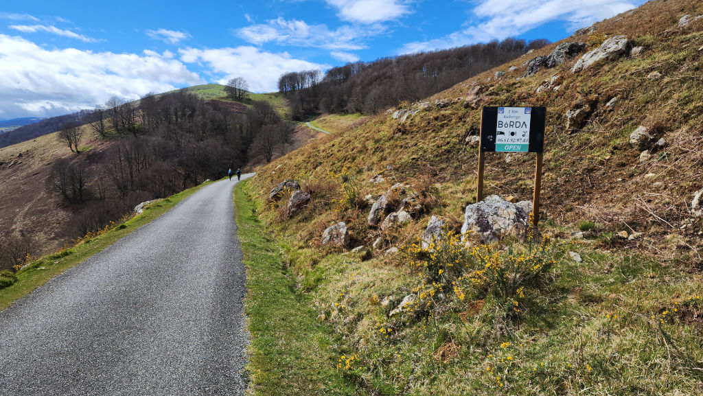 Estrada até o Albergue Borda – Rota de Napoleão – Pirineus Franceses