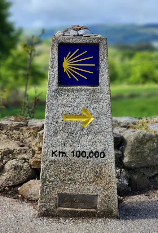 100 km milestone French Way of Santiago