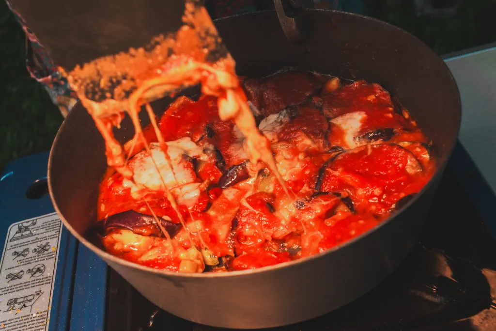 Lasanha, uma das receitas do curso de Cozinha Outdoor