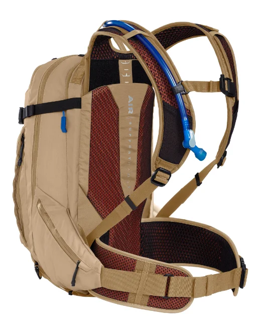 Nova mochila CamelBak H.A.W.G. 20 2025