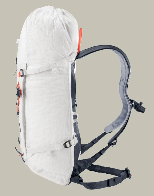 Vista lateral da deuter Guide Ultra
