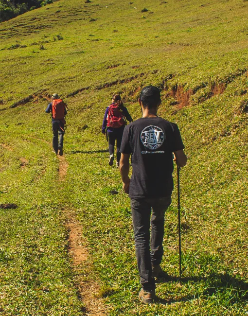 Equipe eTrilhas levantamento do trajeto