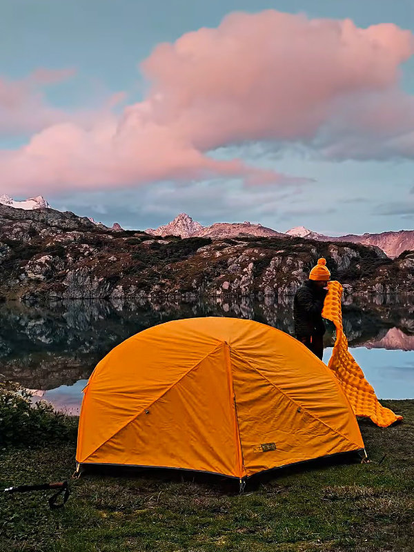 Vivi no camping da Laguna del Caminhante (Ushuaia), onde fez trekking