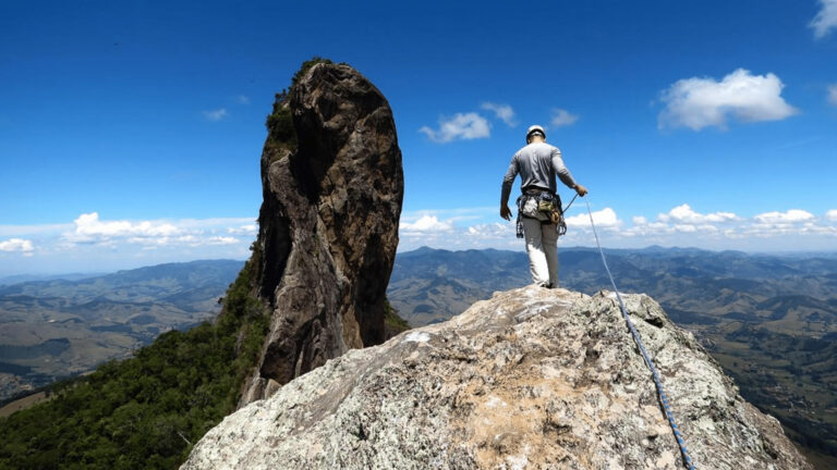 Escalada na Serra da Mantiqueira